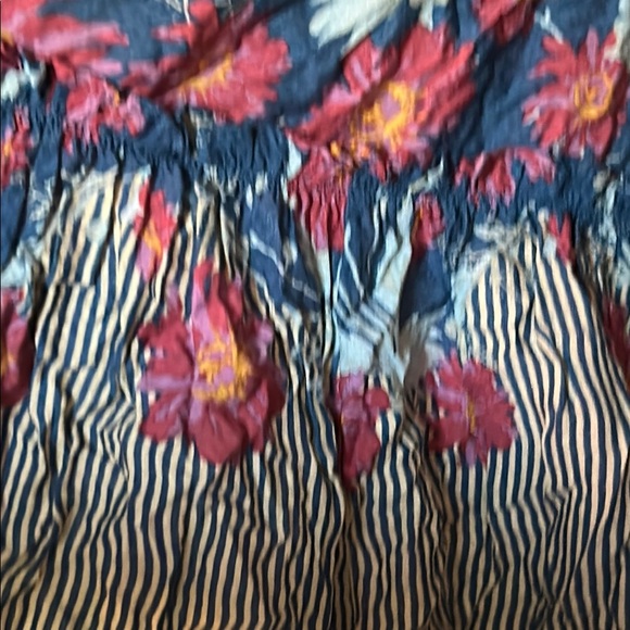 Floral and Striped Sleeveless Dress - Picture 5 of 5